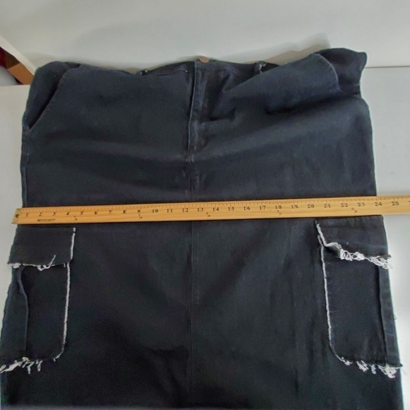 Cargo Pocket Jean Maxi Skirt 3X Black Wash Stretch Denim Midi Goth Distressed - Picture 8 of 11